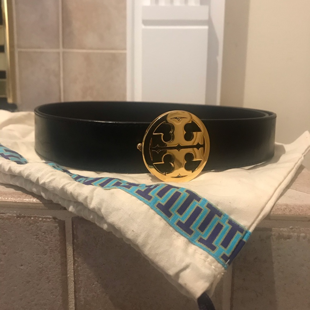 Authentic Tory Burch black leather belt
